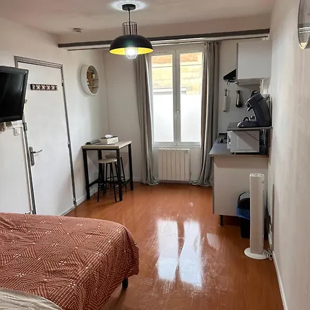 Apartment Centre-ville Rdc