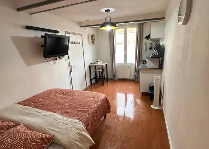 Centre-ville Rdc Apartment